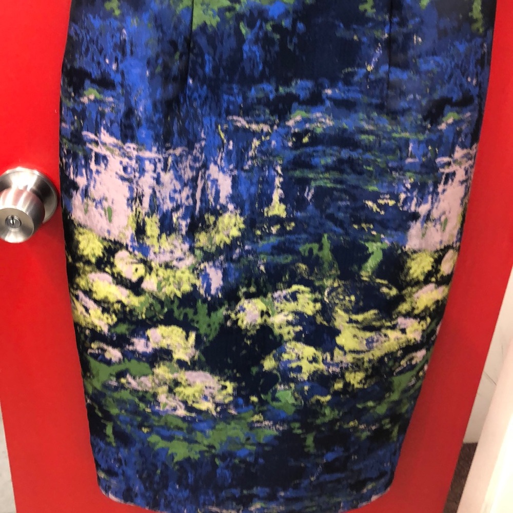 Dress - Picture 3 of 5
